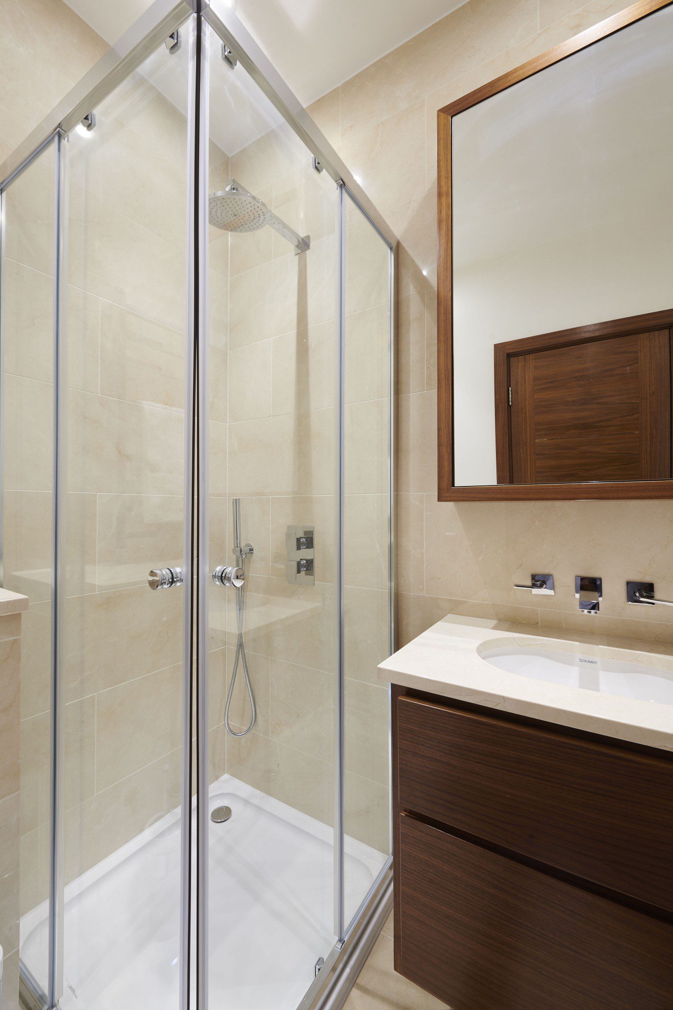 2 bedrooms house rent in London